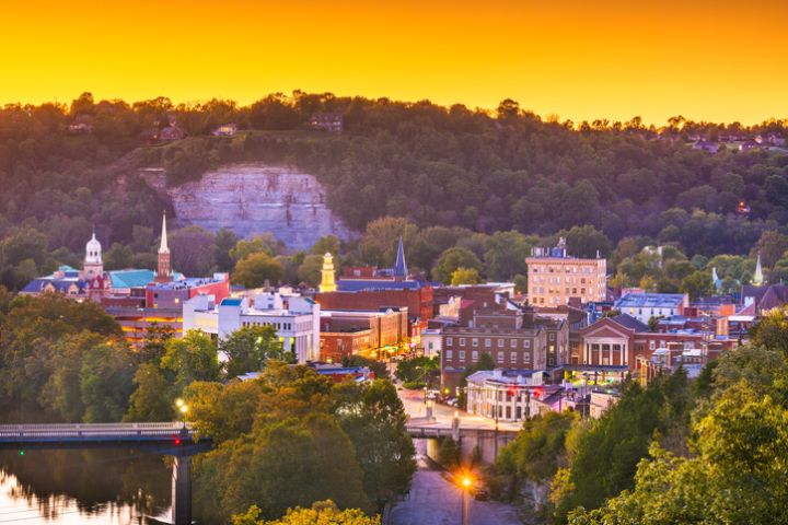 Frankfort, Kentucky – Frank’s Ford